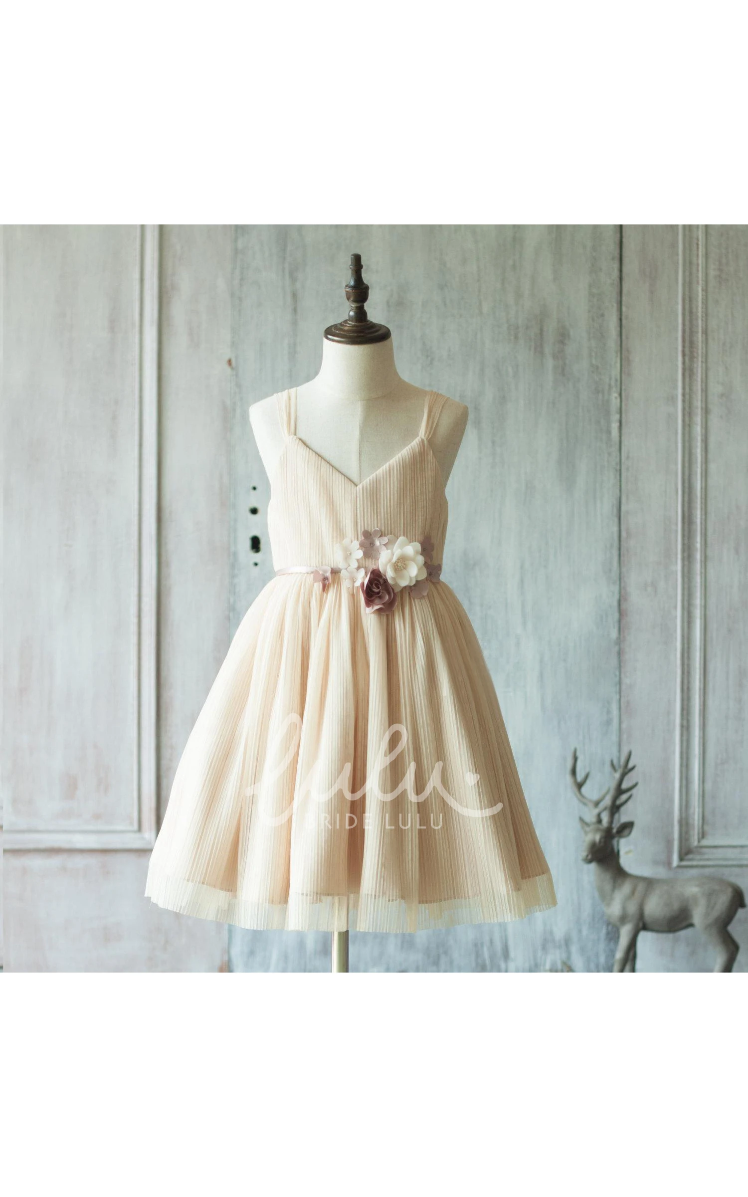 Beige Knee-Length Tulle Wedding Dress with Spaghetti Straps Bridesmaid Dress