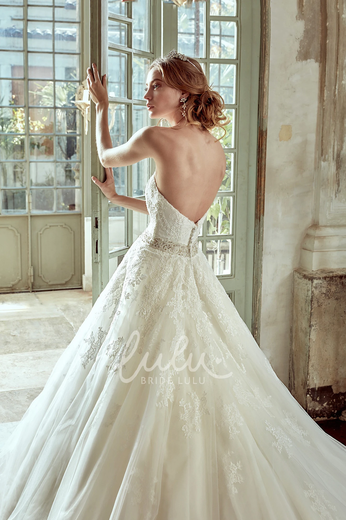 Strapless Lace A-Line Wedding Dress With Beaded Waist And Low-V Back Boho Wedding Dress Women 2025