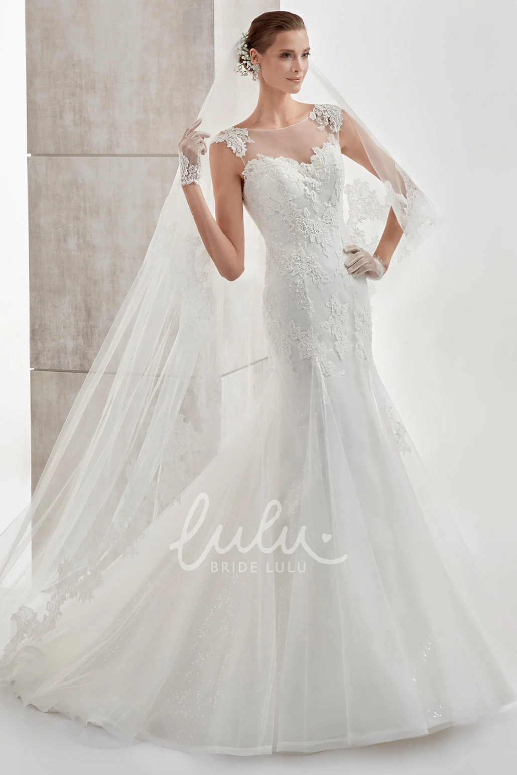 Mermaid Wedding Dress with Jewel-Neck Cap-Sleeves Appliques and Illusive Design