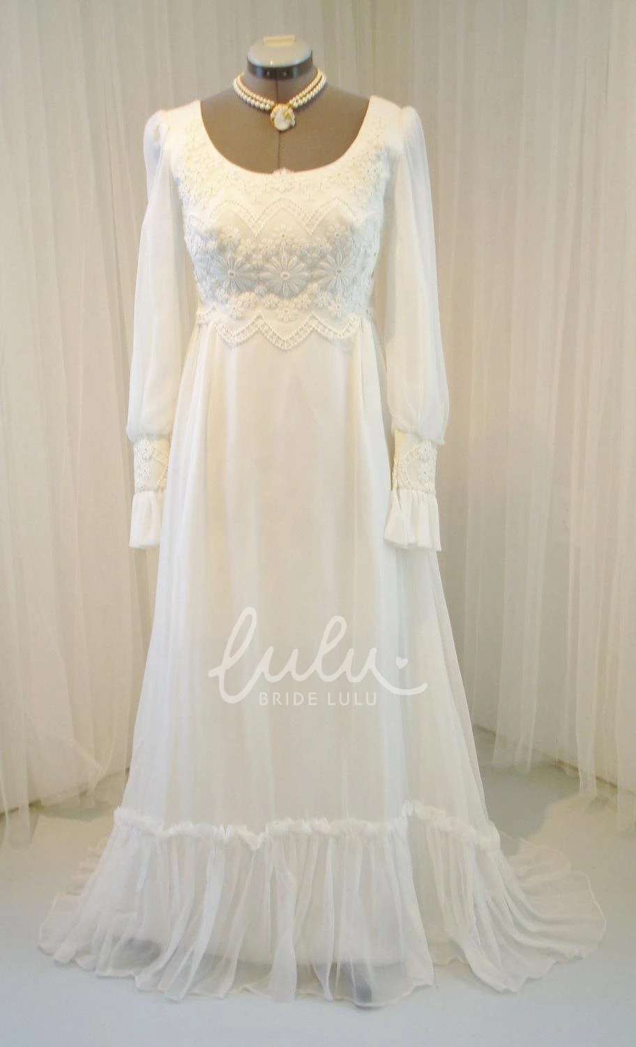 Vintage Chiffon and Lace Wedding Dress Unique Long Sleeve Bridal Gown