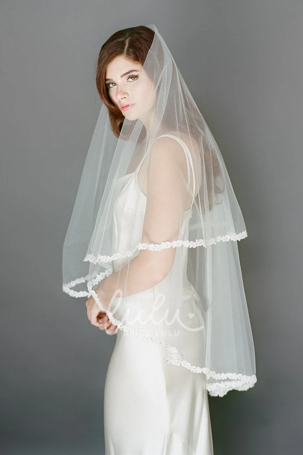 Fingertip Length Tulle Wedding Veil with Lace Applique
