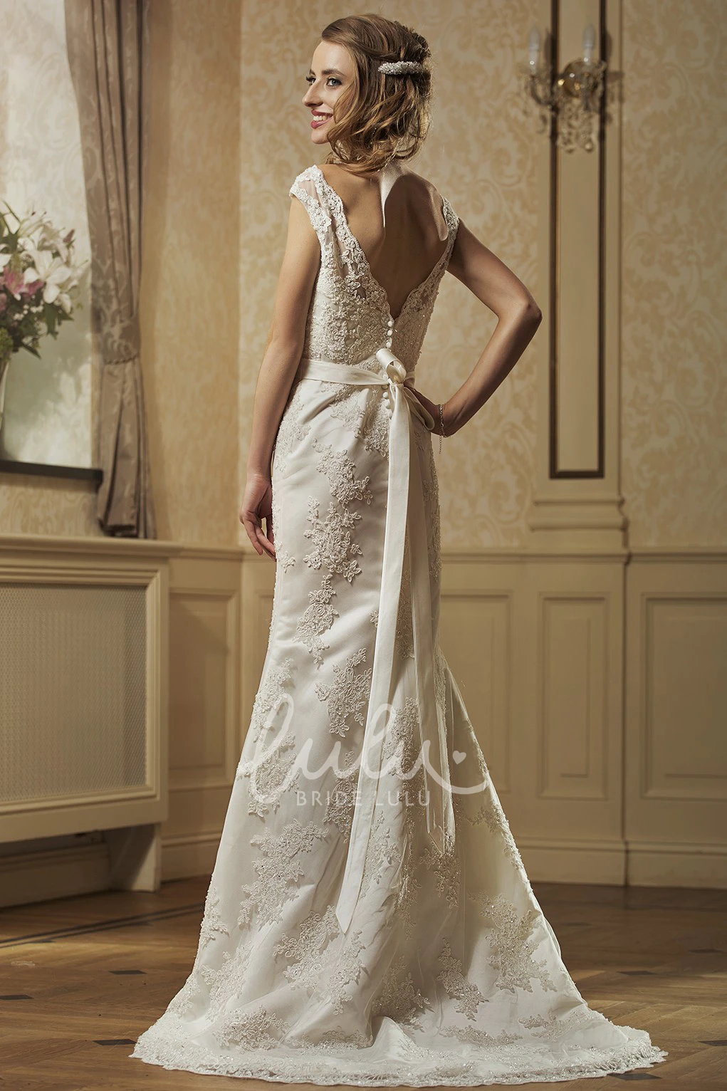 Lace Appliqued Cap-Sleeve Sheath Wedding Dress with Waist Jewelry and Bow Elegant Wedding Dress