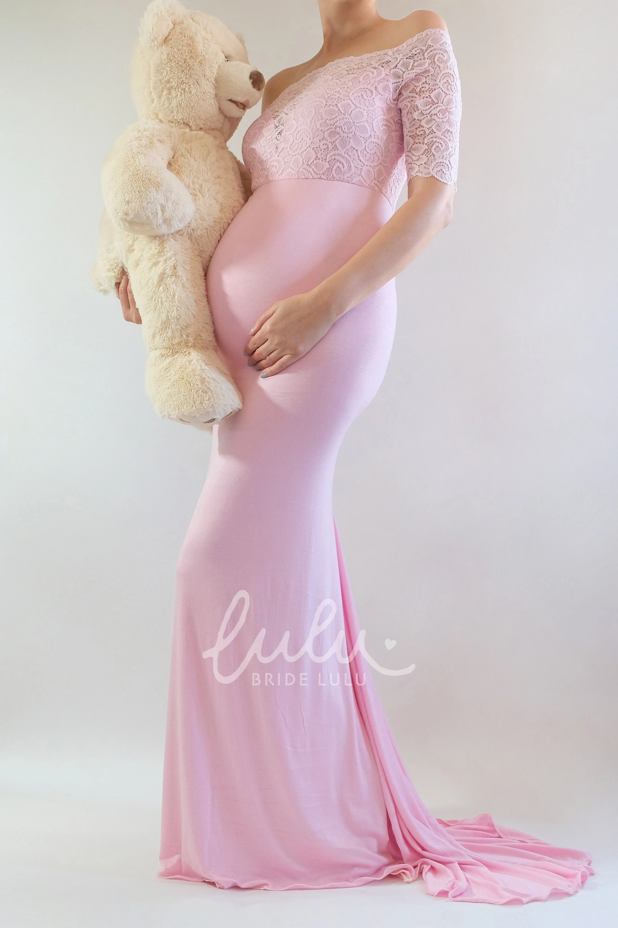 Half Sleeve Empire Maternity Bridesmaid Dress with Court Train