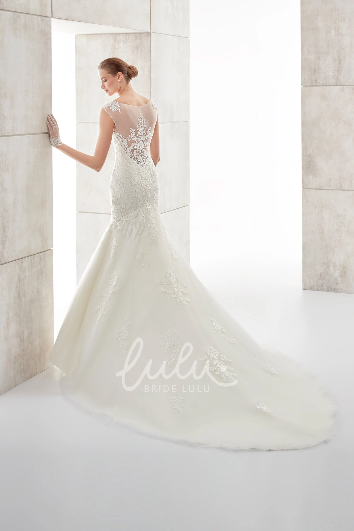 Illusive Lace Square-Neck Mermaid Wedding Dress with Court Train