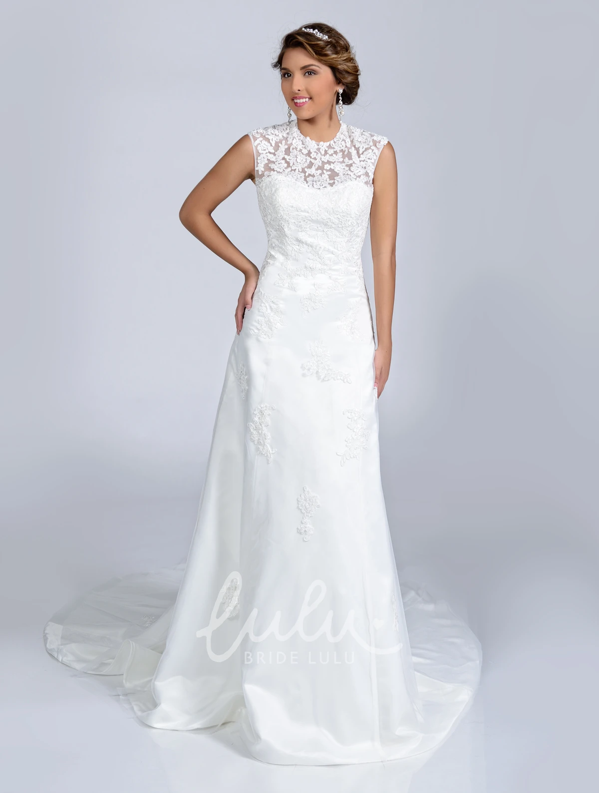 Jewel Neck Lace A-Line Wedding Dress with Illusion Back