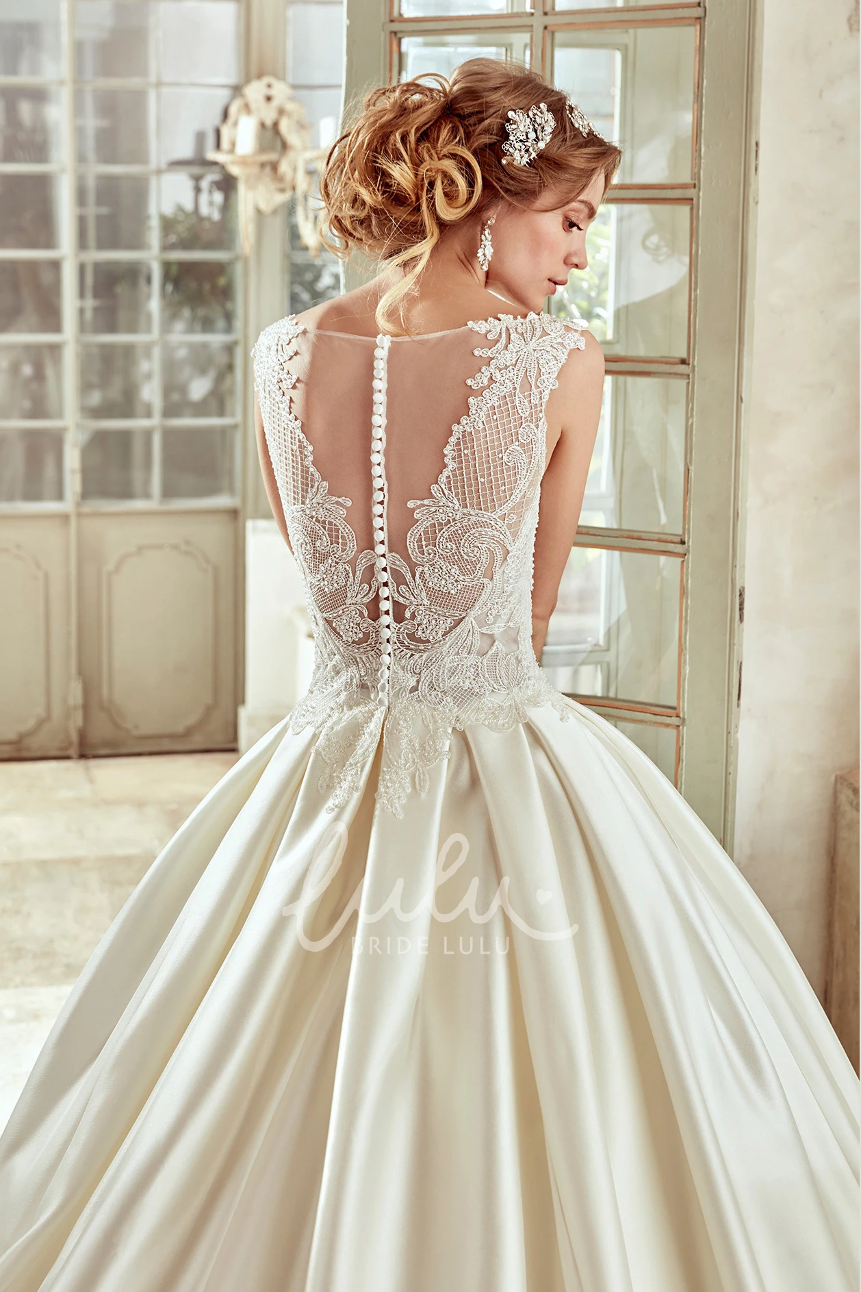 A-Line Lace Bodice Wedding Dress with Satin Skirt Classic Bridal Gown