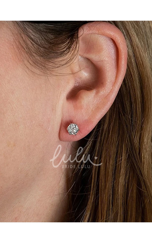 Six Claw Moissanite Stud Earrings