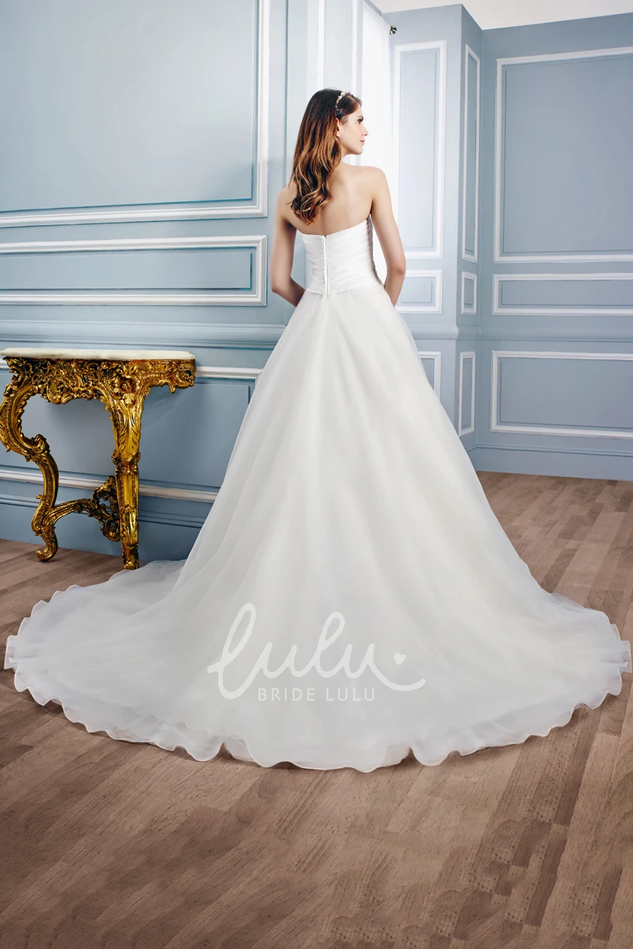 Strapless Ruched Chiffon Wedding Dress with Court Train Elegant Bridal Gown 2025