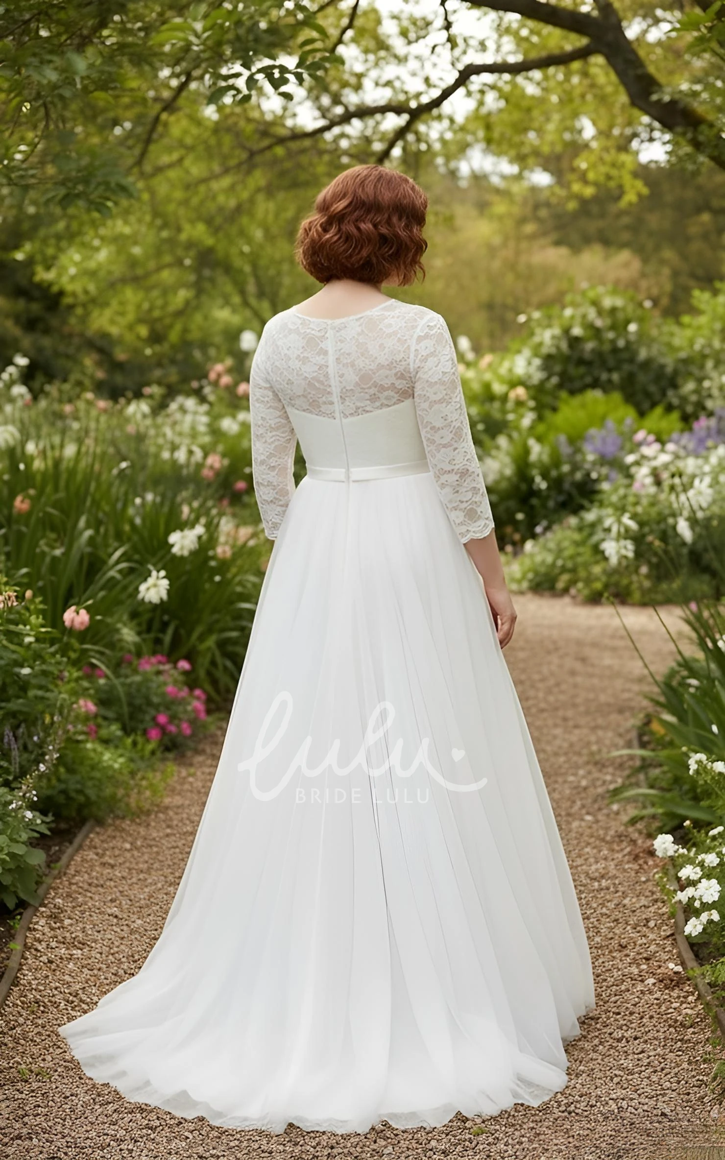 Modest A-Line Plus Size Wedding Dress 3/4 Sleeves Lace Bridal Gown