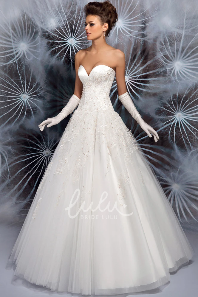 A-Line Tulle Wedding Dress with Embroidery Sweetheart & Sleeveless Appliques