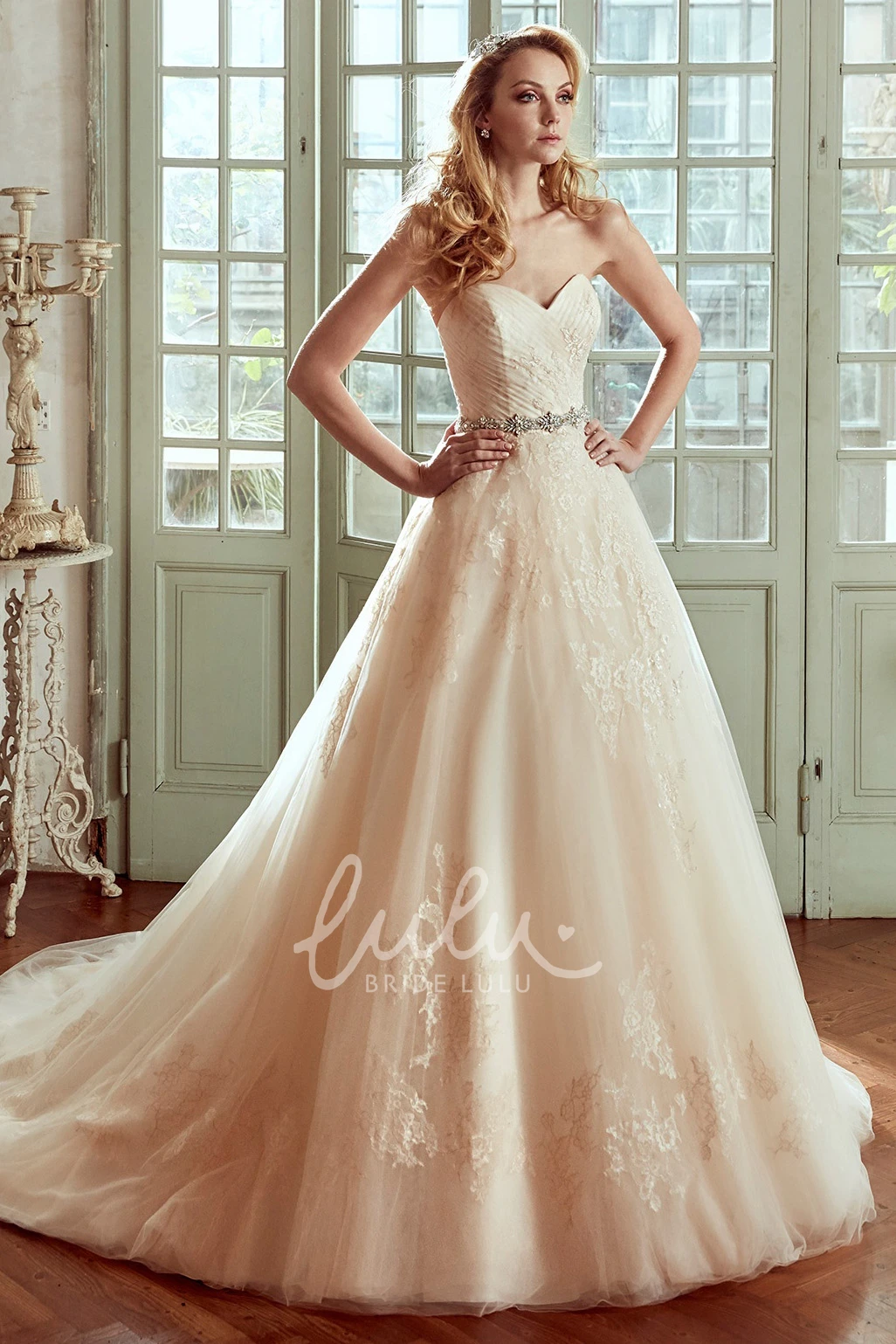 A-Line Sweetheart Wedding Dress with Beaded Belt and Pleated Bodice Elegant 2025 Bridal Gown