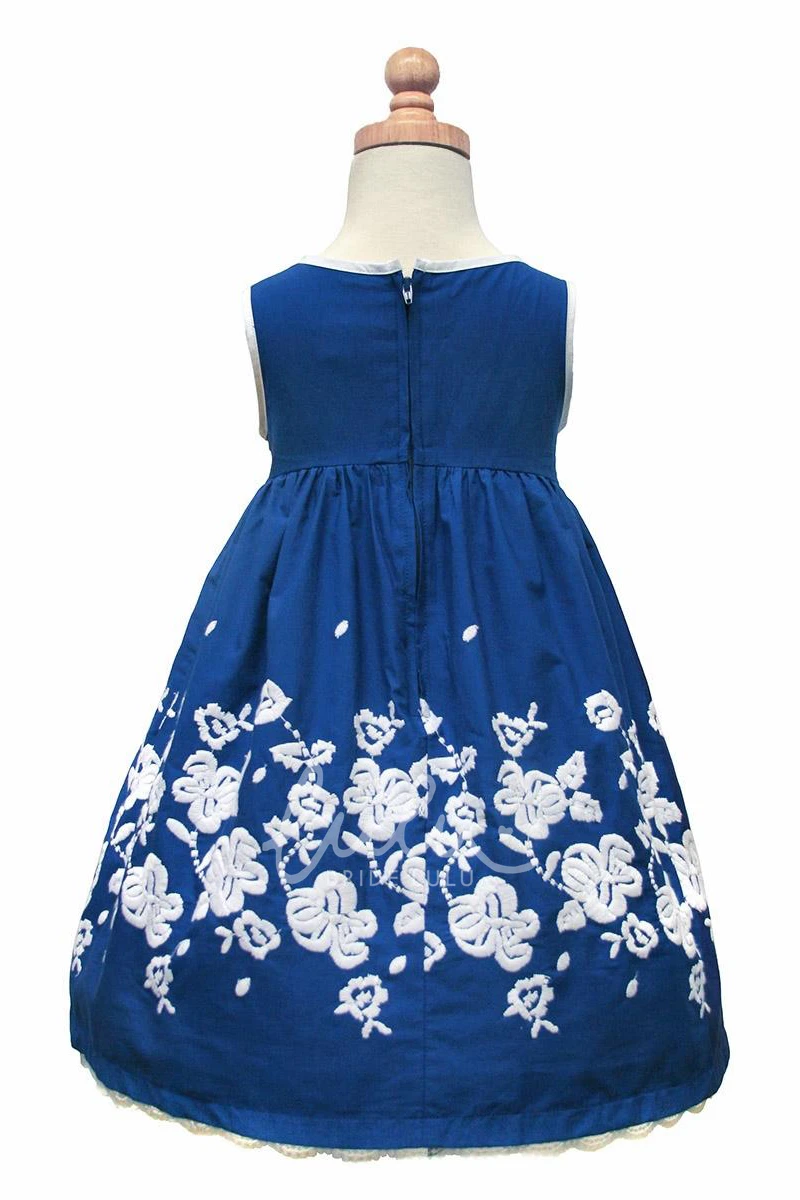 Lace Empire Flower Girl Dress with Bow and Embroidery