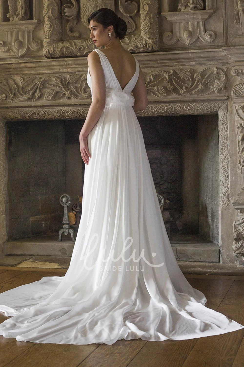 V-Neck Ruched Chiffon Wedding Dress with Pleats A-Line Sleeveless Wedding Dress