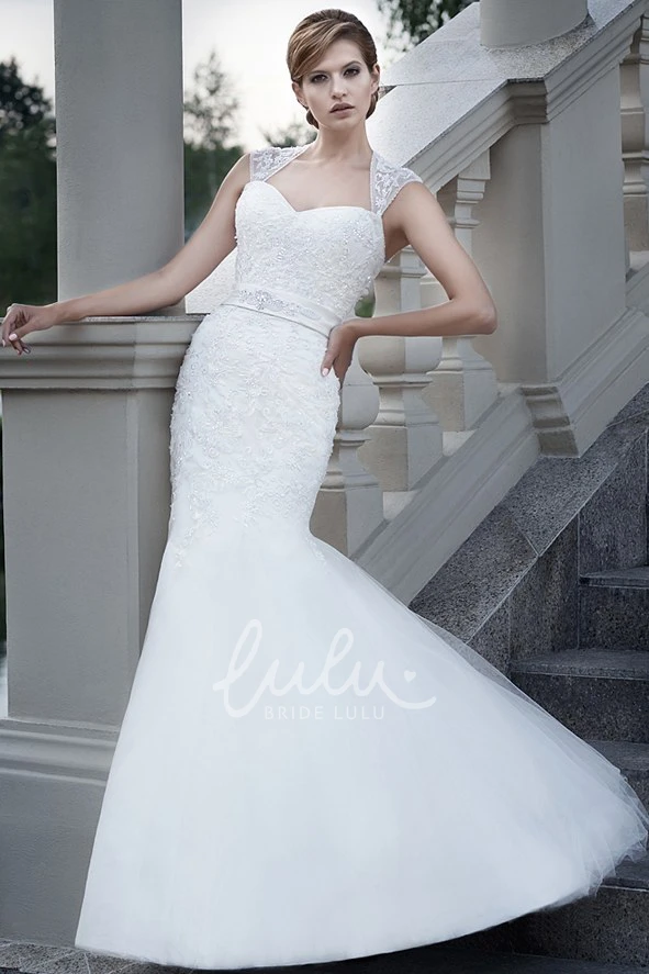 Maxi Queen-Anne Mermaid Tulle&Lace Wedding Dress with Appliques and Bow Unique Wedding Dress