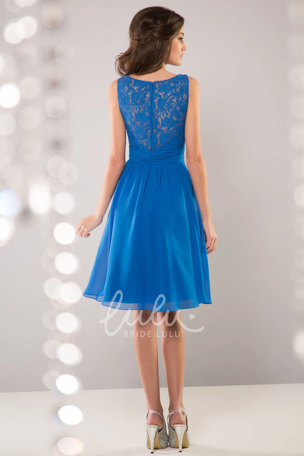 Chiffon Lace Back Bridesmaid Dress with V-Neck and Sleeveless Design