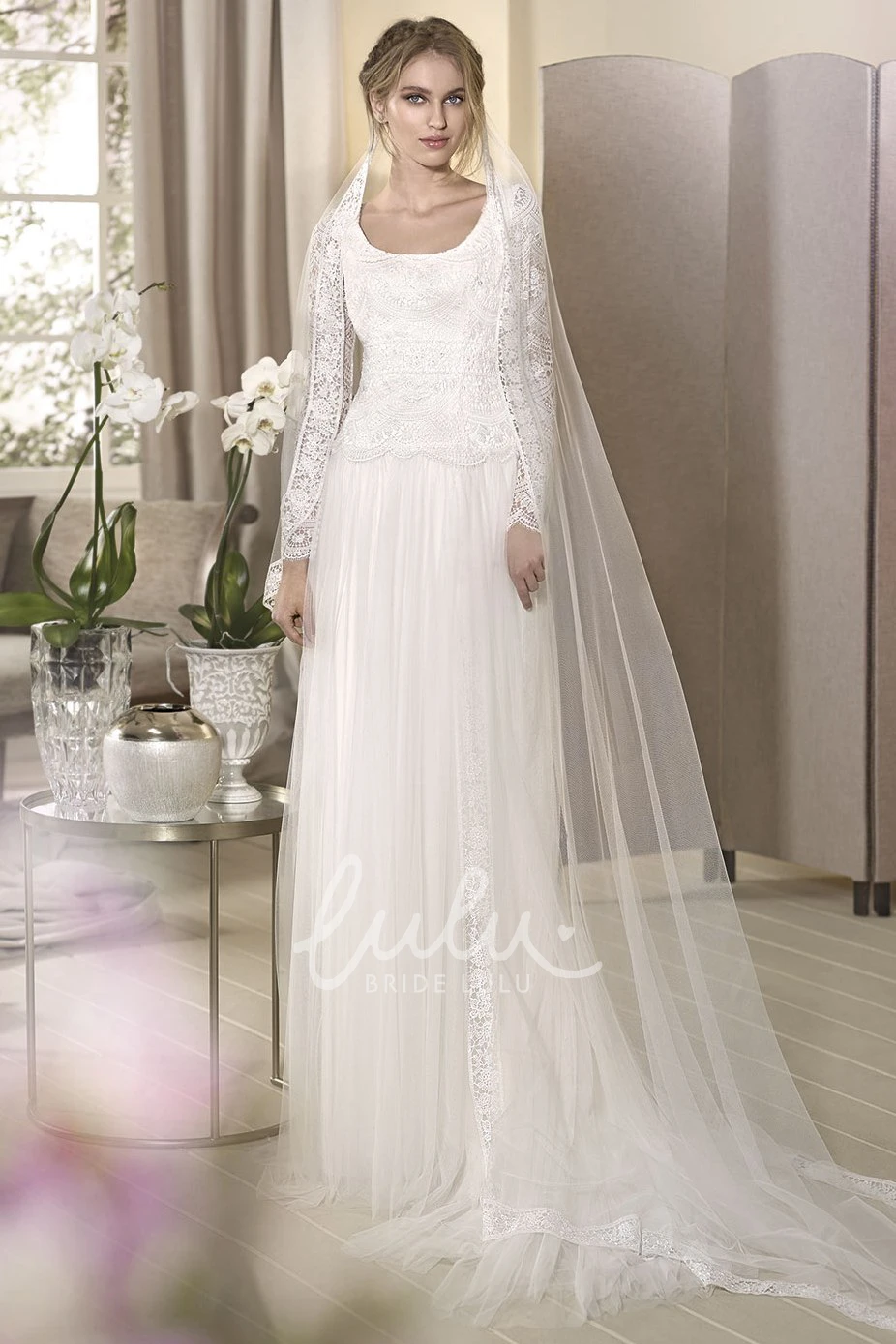 Lace Keyhole Sheath Tulle Wedding Dress with Square Neck and Long Sleeves