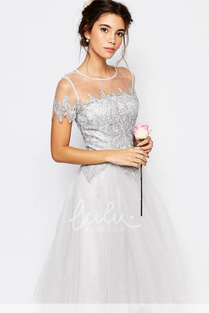 Short Sleeve Tulle Bridesmaid Dress with Appliques Tea-Length Scoop Neck