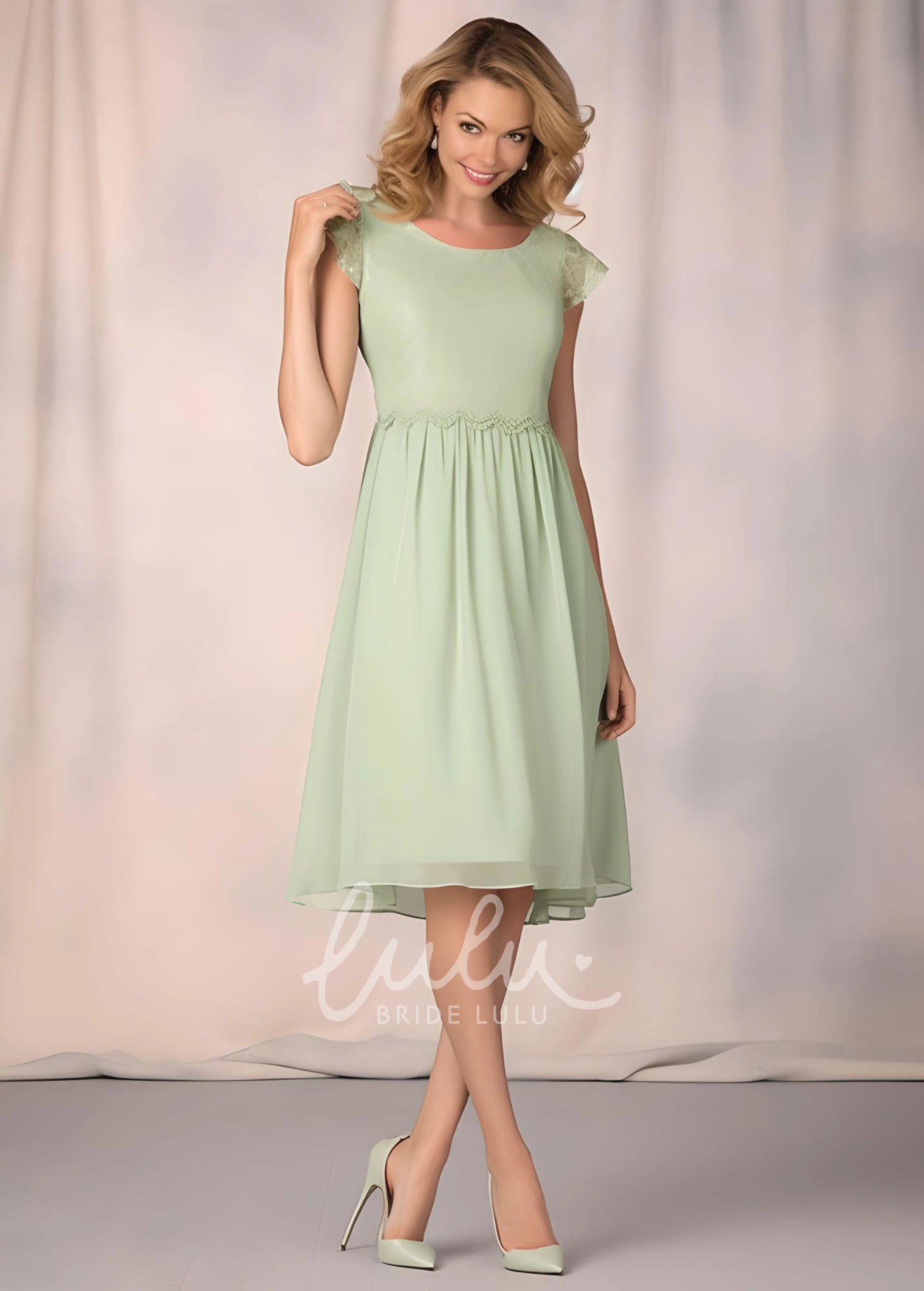 Simple Chiffon Mother of the Bride Dress Bateau Neck Knee-length A-Line