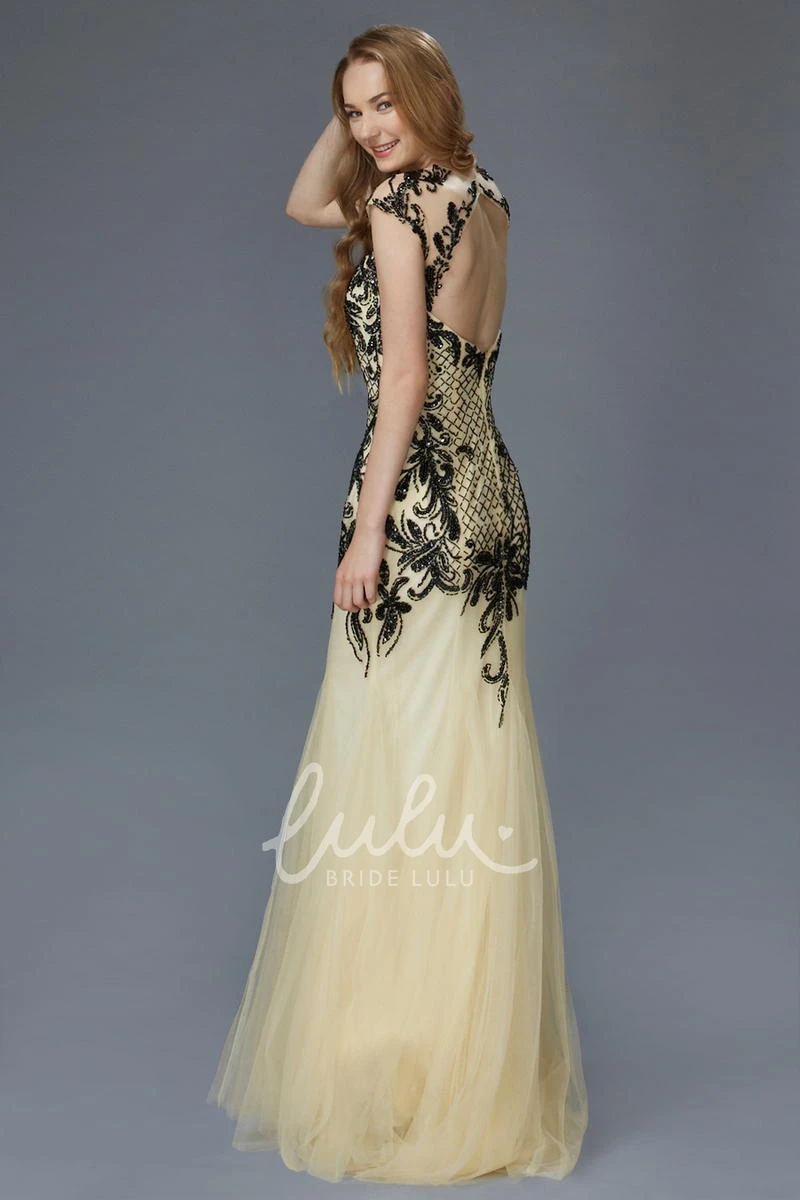 Cap-Sleeve Tulle Keyhole Sheath Formal Dress with V-Neck and Appliques/Lace
