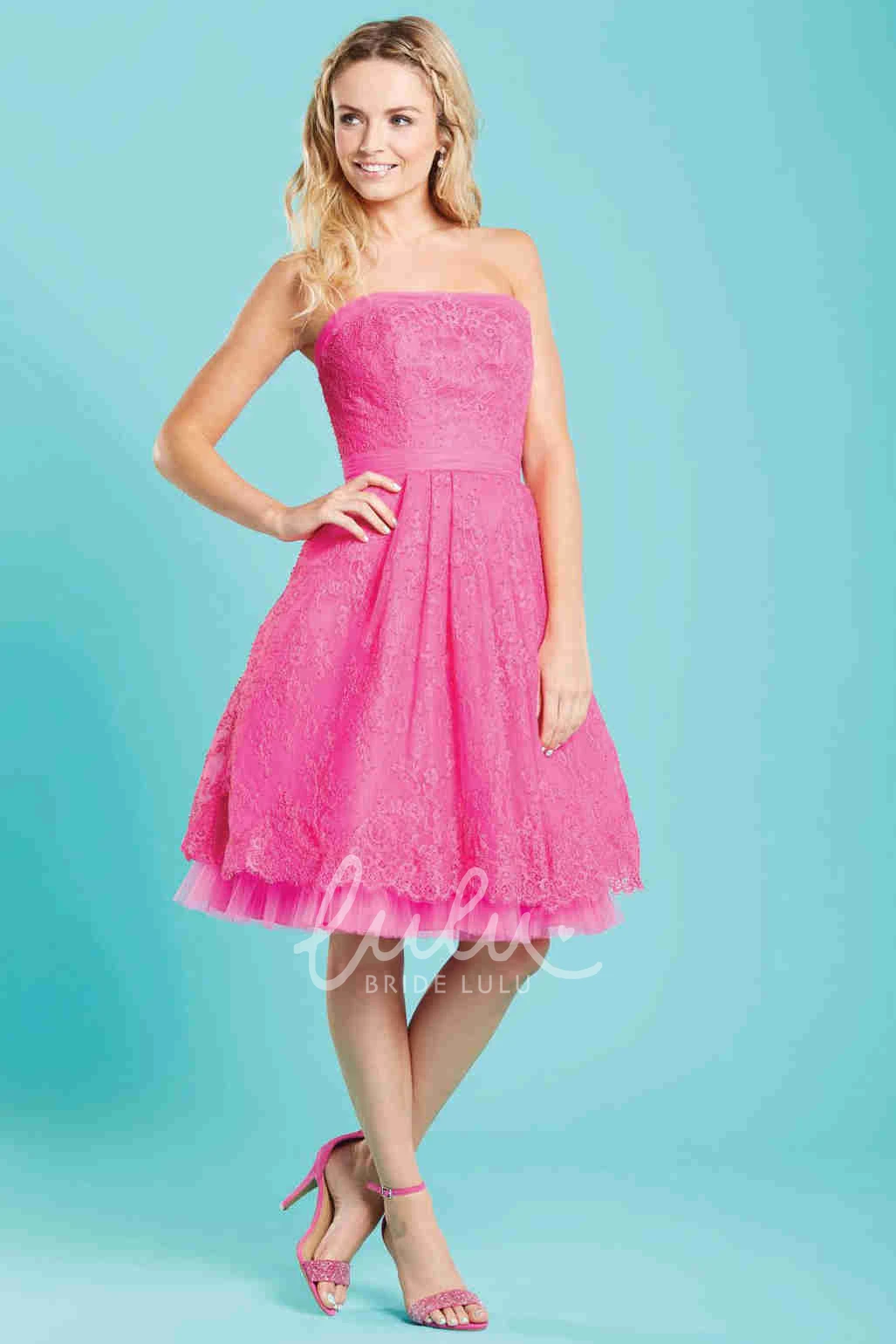 Knee-Length Lace & Tulle Bridesmaid Dress A-Line Strapless Zipper Tiers