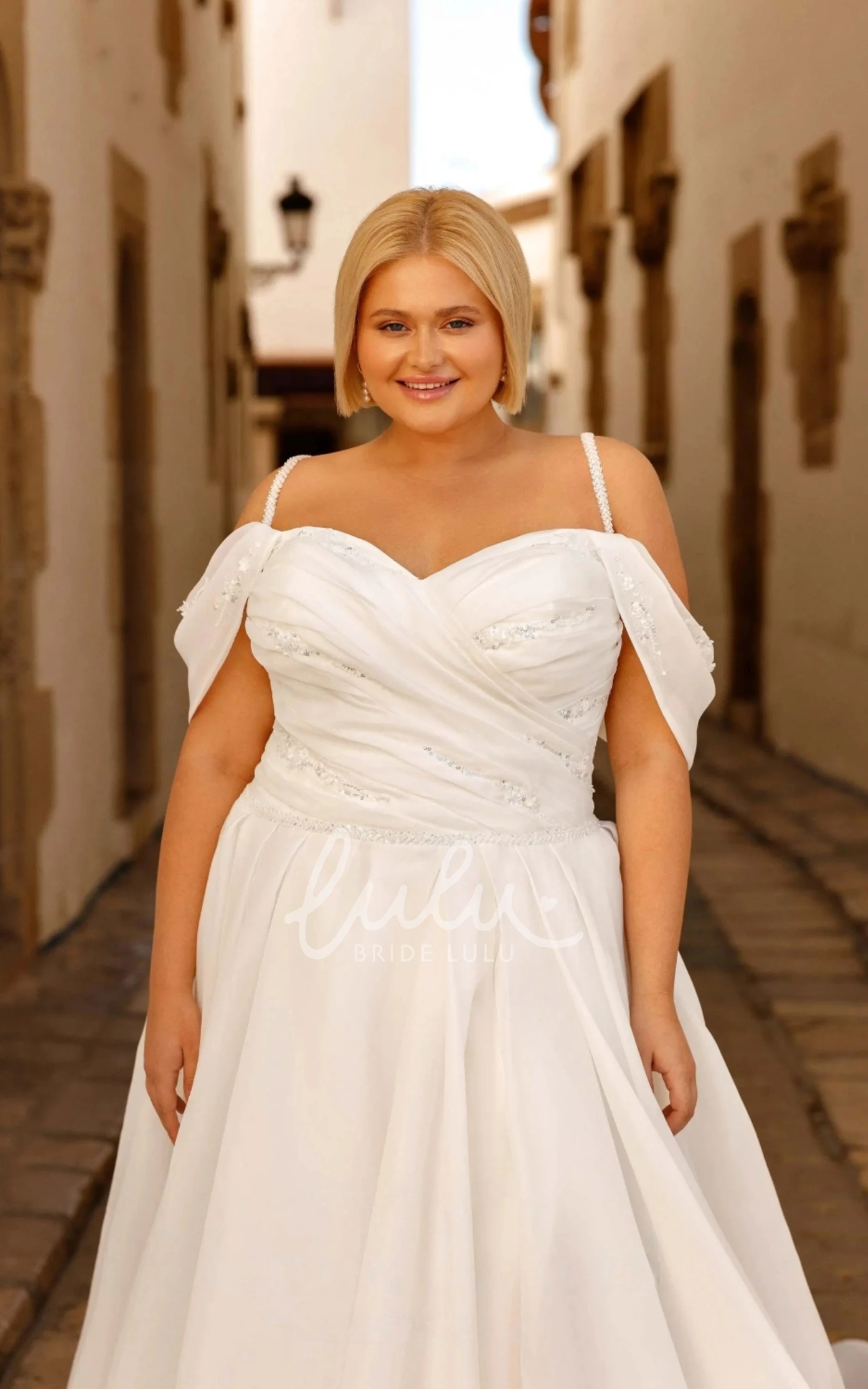 Plus Size Adorable Spaghetti Straps Charming Front Split with Sequins Wedding Dress