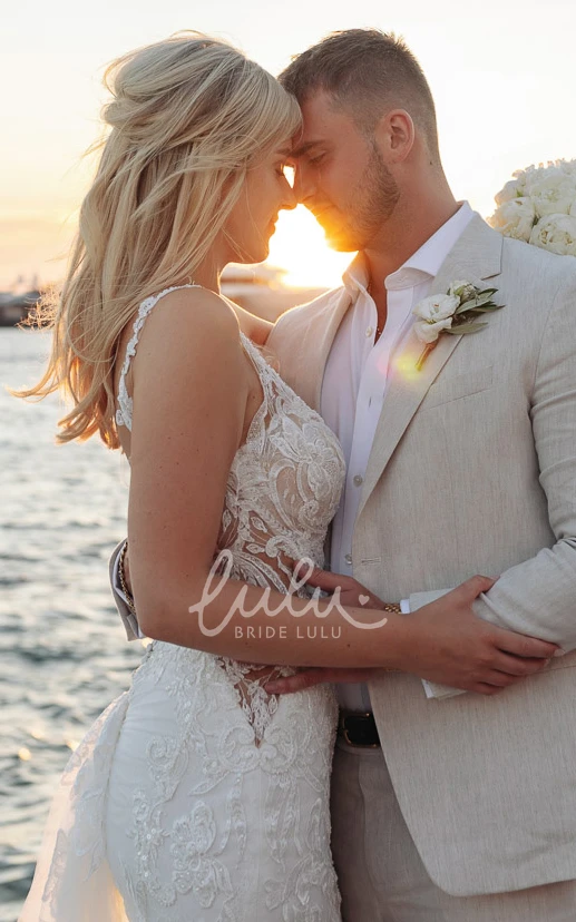 Sexy Casual Bohemian Garden Plunging Neckline Lace A-line Wedding Dress Unique Wedding Dress