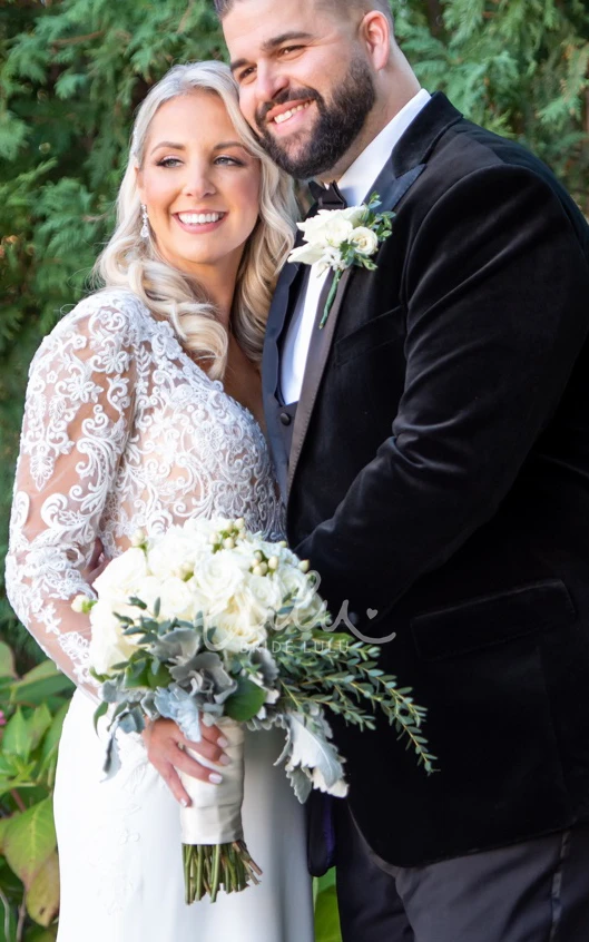 Elegant Boho V-Neck Casual Long Sleeve Delicate Lace Illusion Satin Country Wedding Dress