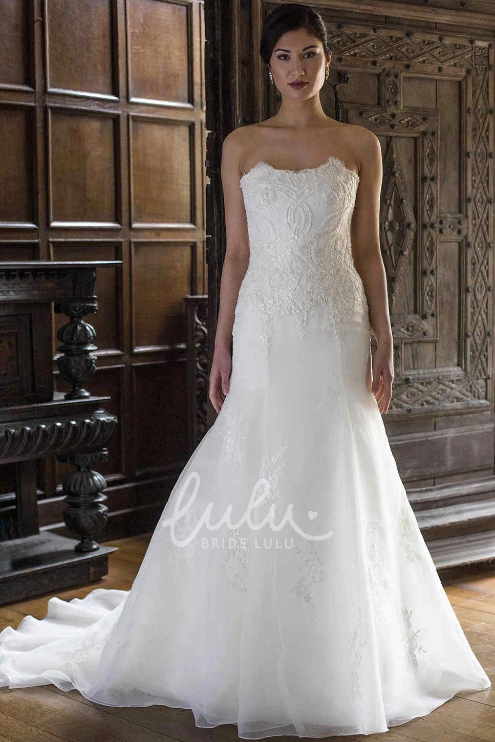 Strapless Mermaid Wedding Dress Appliqued with Beading Floor-Length