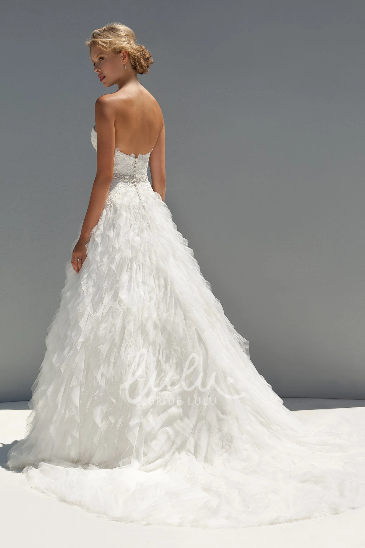 Sweetheart Tulle Wedding Dress with Cascading Ruffles and Waist Jewelry A-Line Floor-Length
