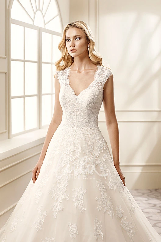 Cap-Sleeve Lace&Satin Ball Gown Wedding Dress V-Neck Appliqued