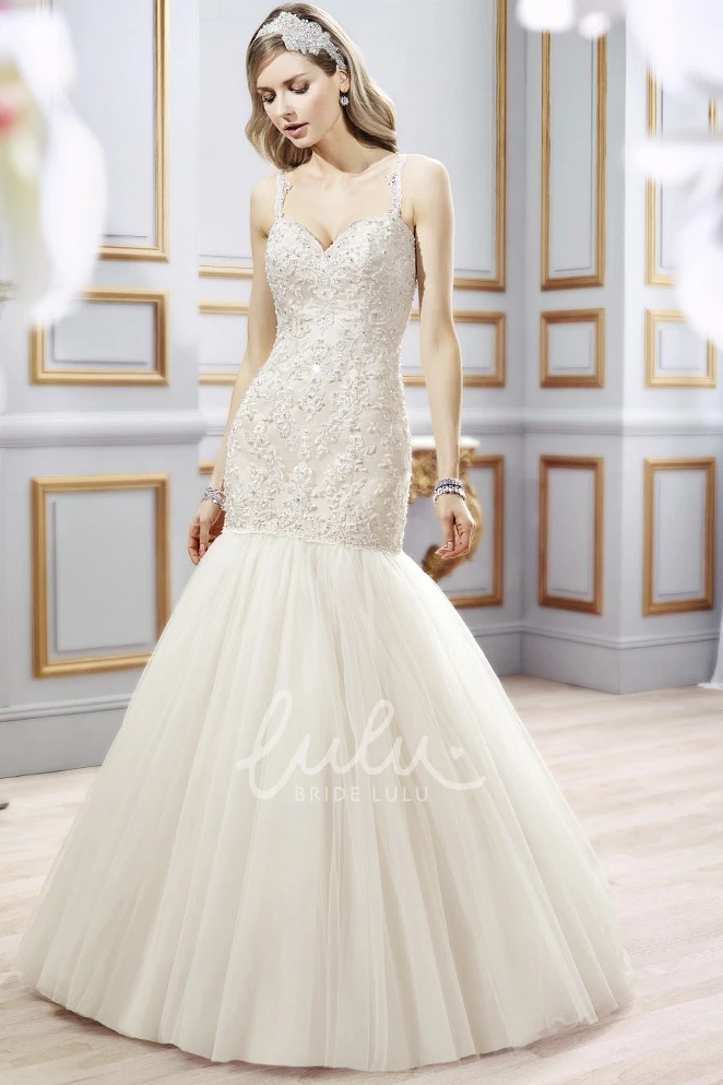 Mermaid Lace Appliqued Wedding Dress with Chapel Train Sleeveless Bridal Gown