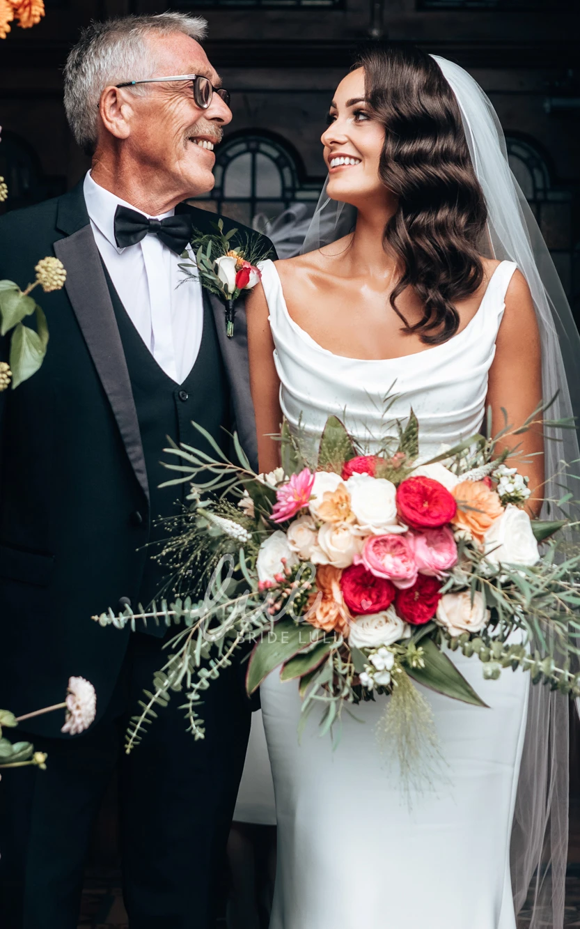 Sexy Low Cut Strapless Mermaid Waisted Classic Ruched Elegant Satin Trailing Wedding Dress