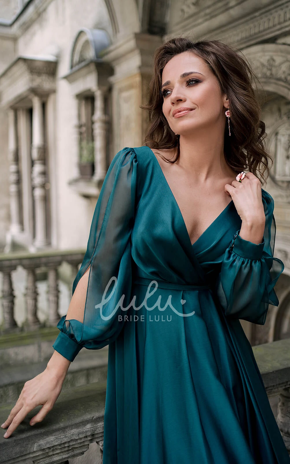 A-Line V-neck Satin Evening Dress Elegant Women's Formal Gown