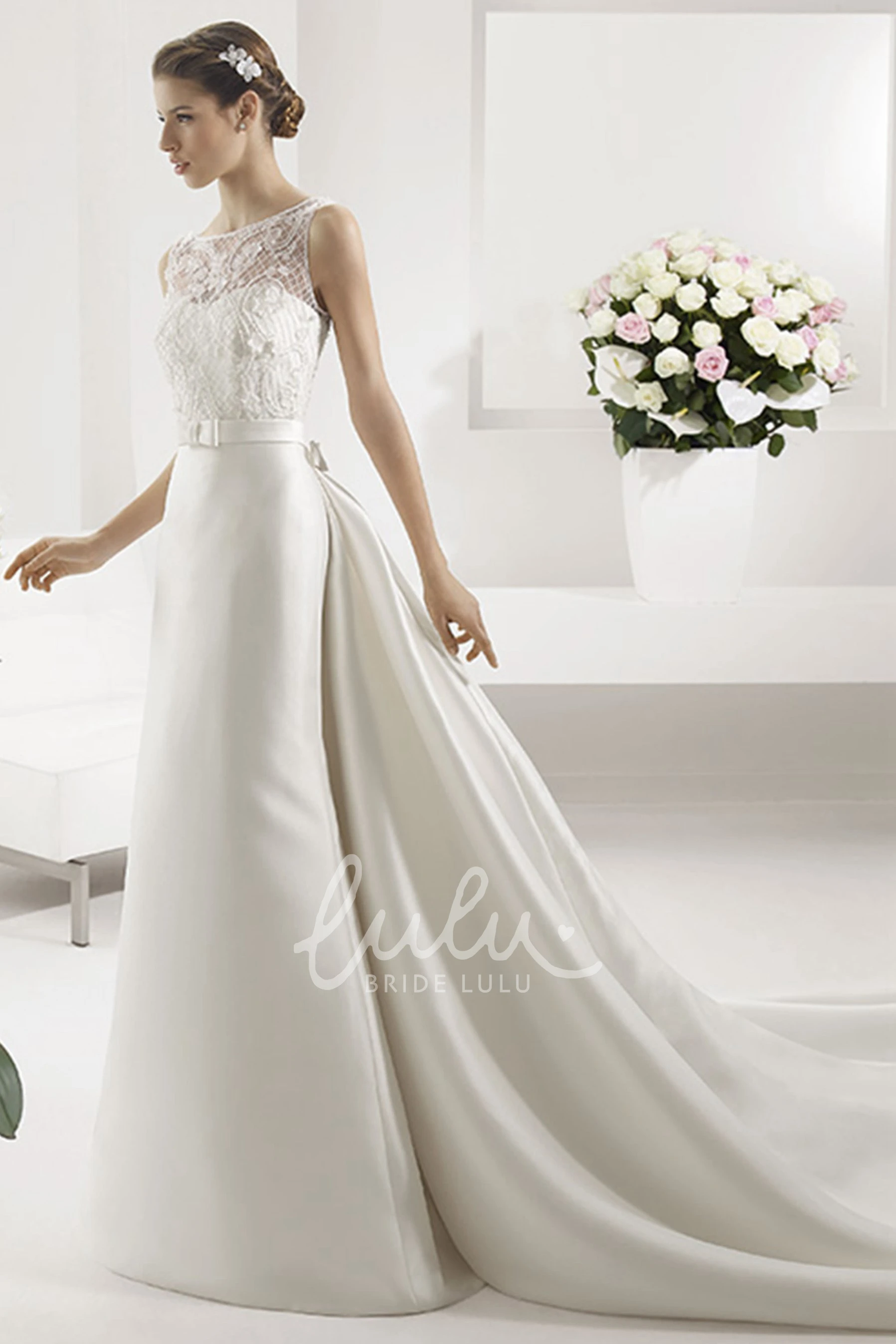 Appliqued Top Sheath Wedding Dress with Satin Skirt and Bateau Neck