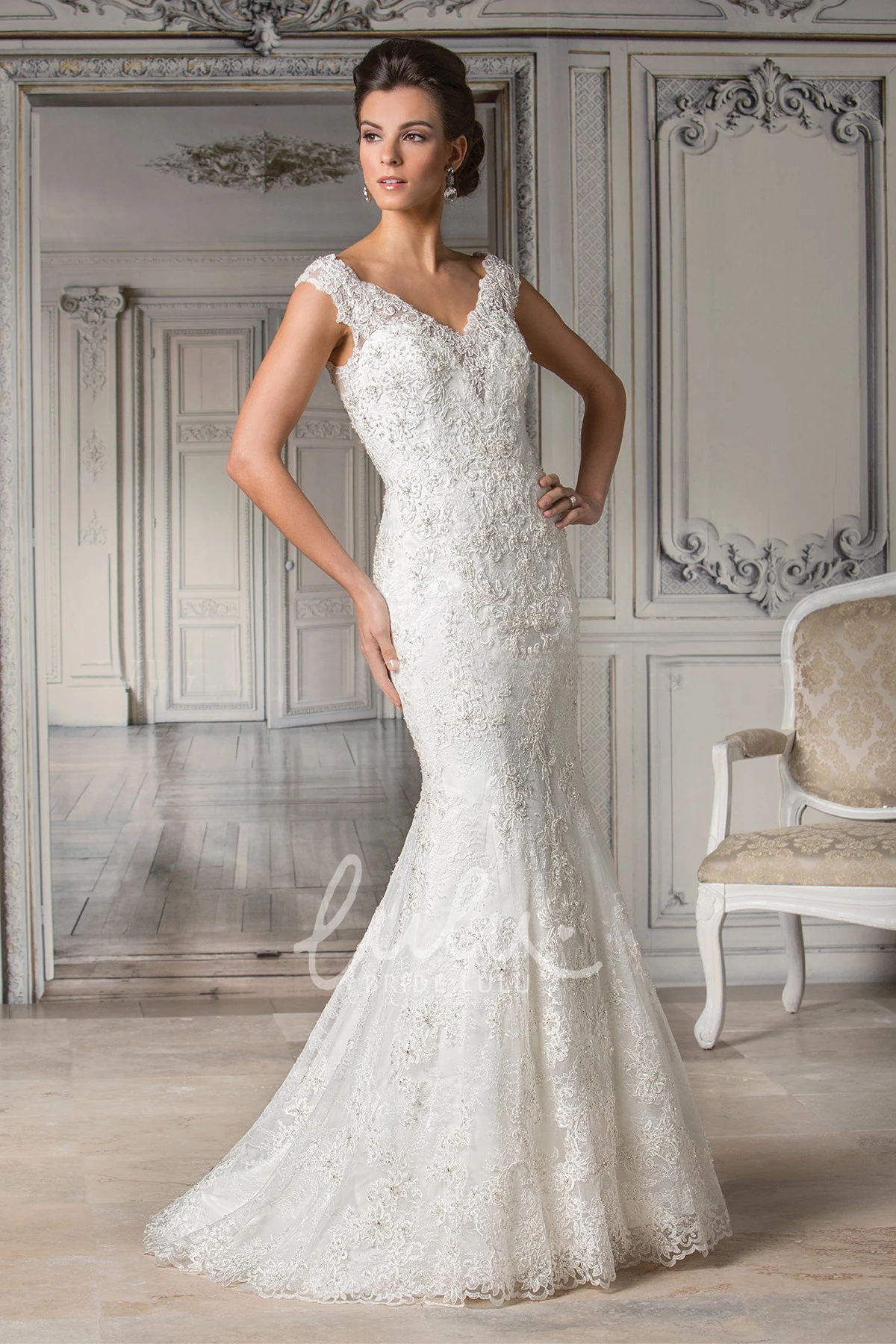 Mermaid Gown with Allover Appliques Cap-Sleeved V-Neck Style Wedding Dress