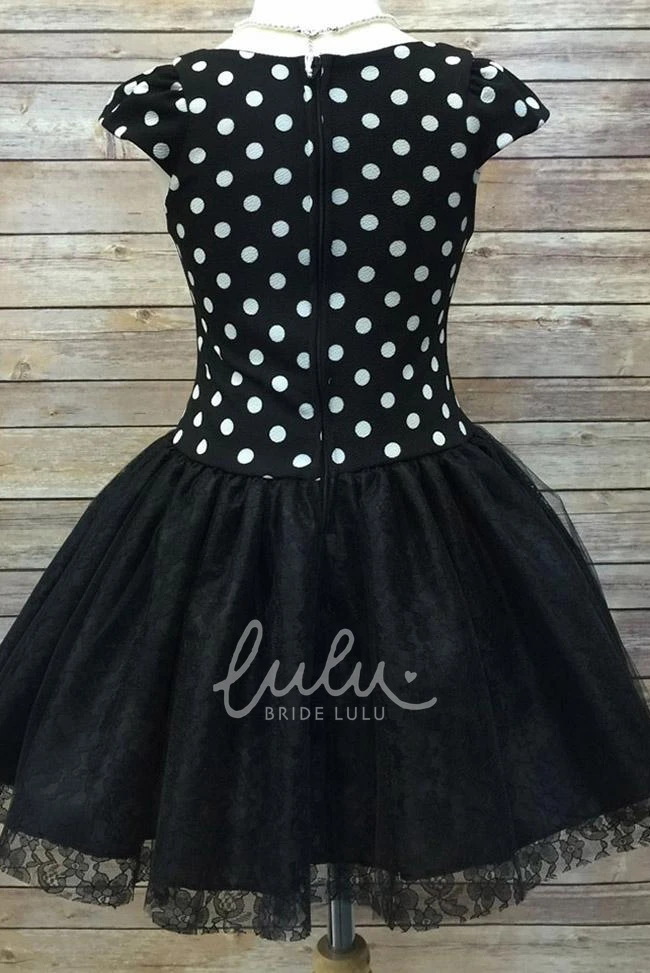 Knee-Length Tulle&Lace Beaded Flower Girl Dress with Brooch Modern Bridesmaid Dress