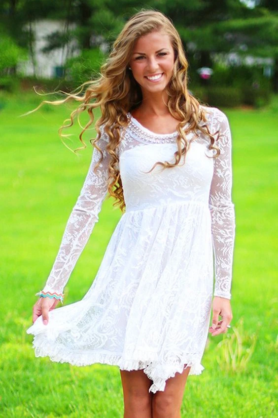 Classic Simple Lace Knee-Length Beach Wedding Dress with Beadings Casual Bridal Gown
