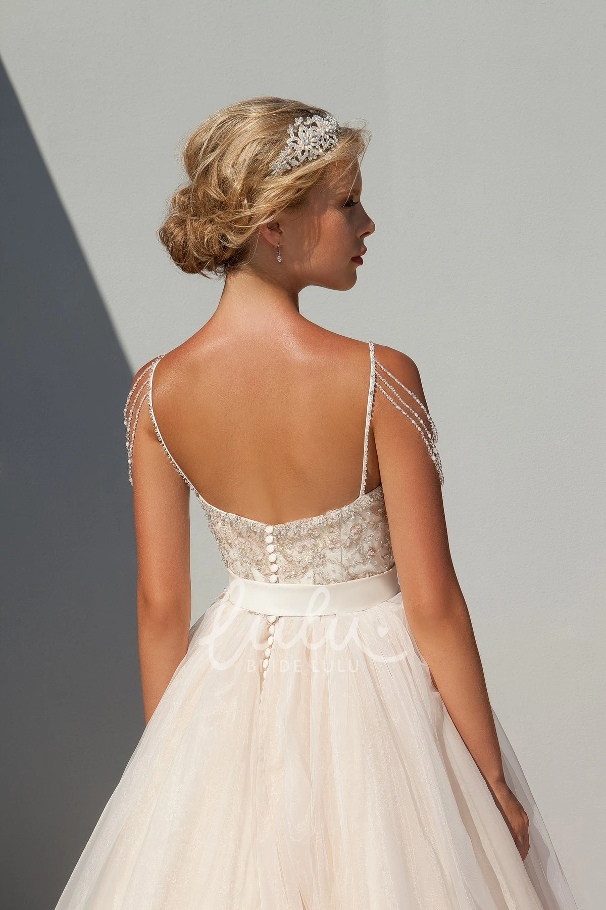 Spaghetti Sleeveless Tulle Beaded Maxi Wedding Dress With Bow A-Line
