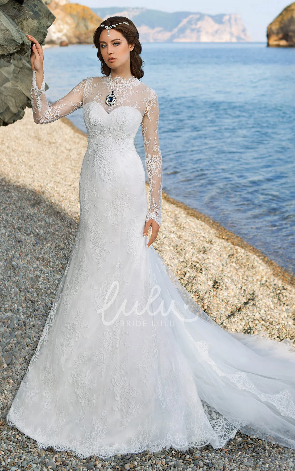 Illusion Tulle Lace Sheath Wedding Dress