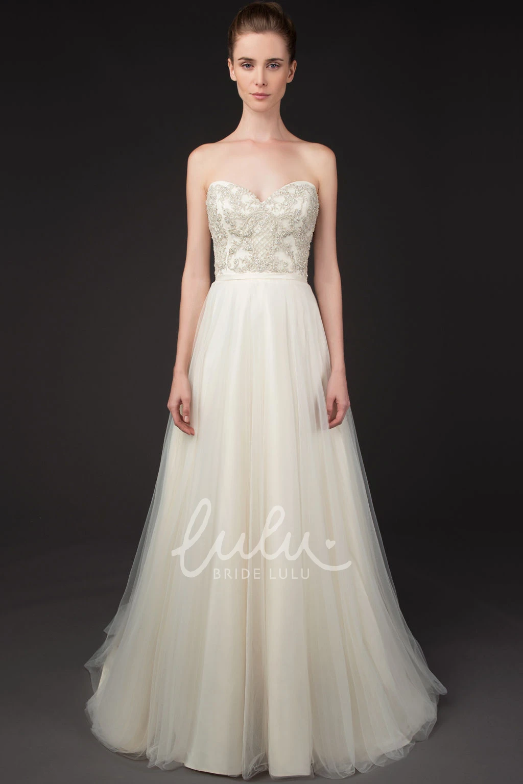 A-Line Tulle Wedding Dress with Sweetheart Neckline and Appliques