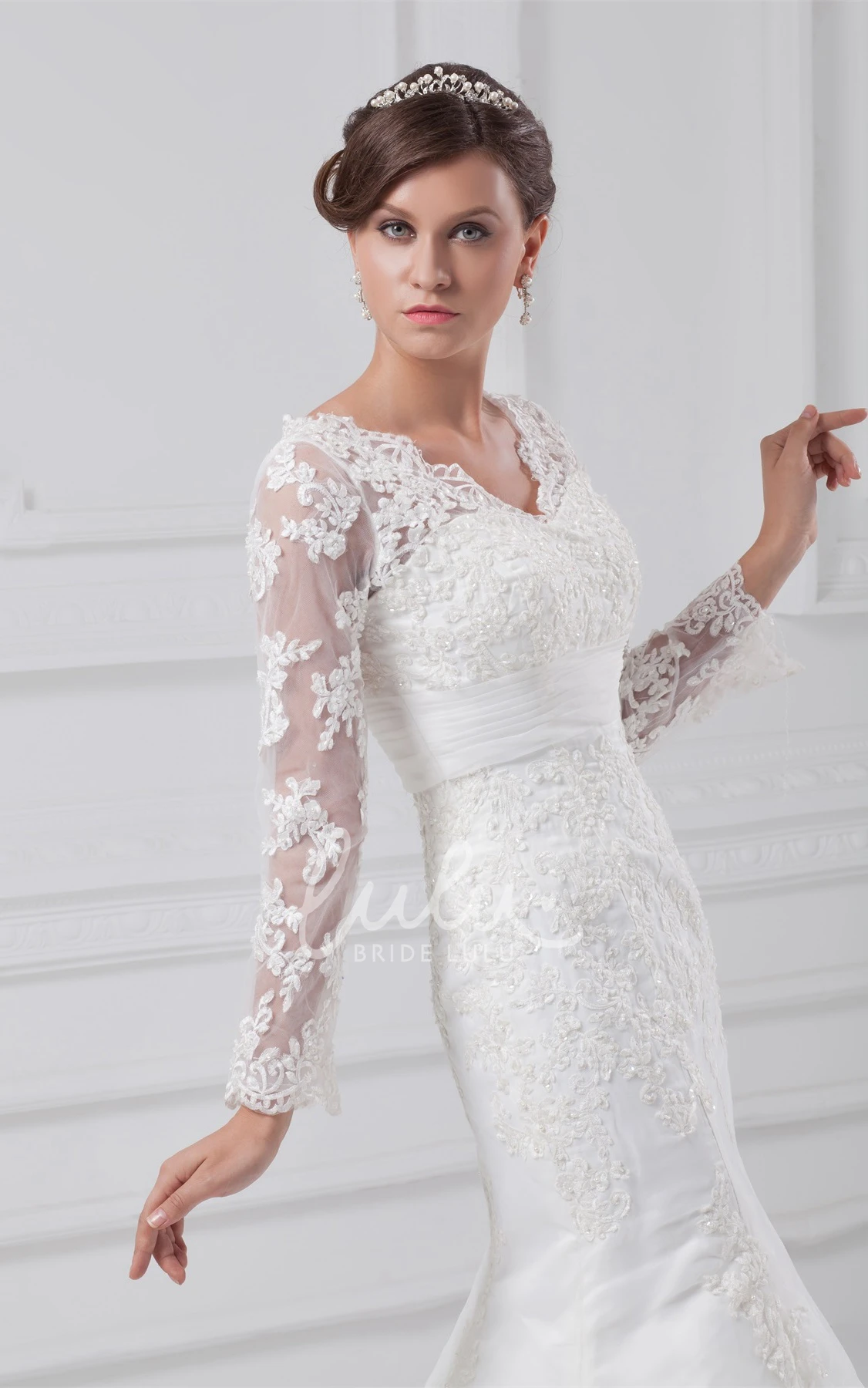 Mermaid Wedding Dress Modest Long-Sleeve Scalloped-Neck with Appliques
