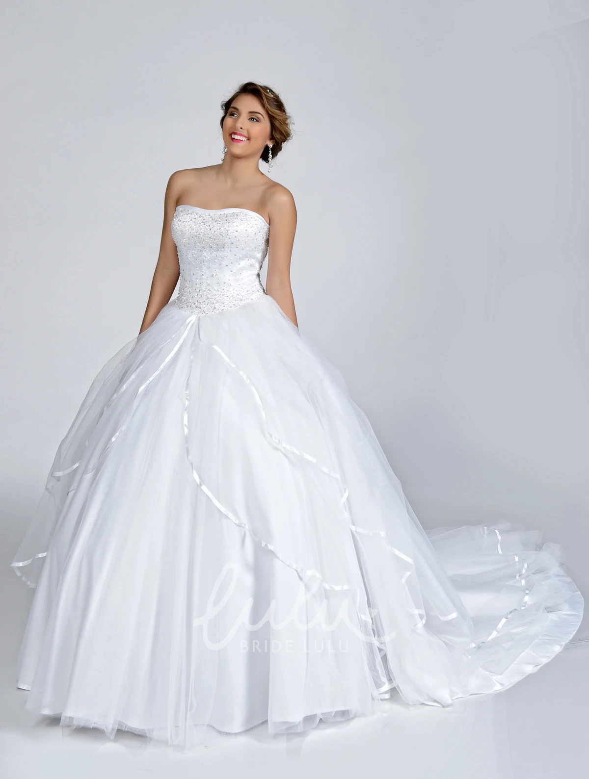 Ball Gown Organza Lace-Up Back Sequined Wedding Dress