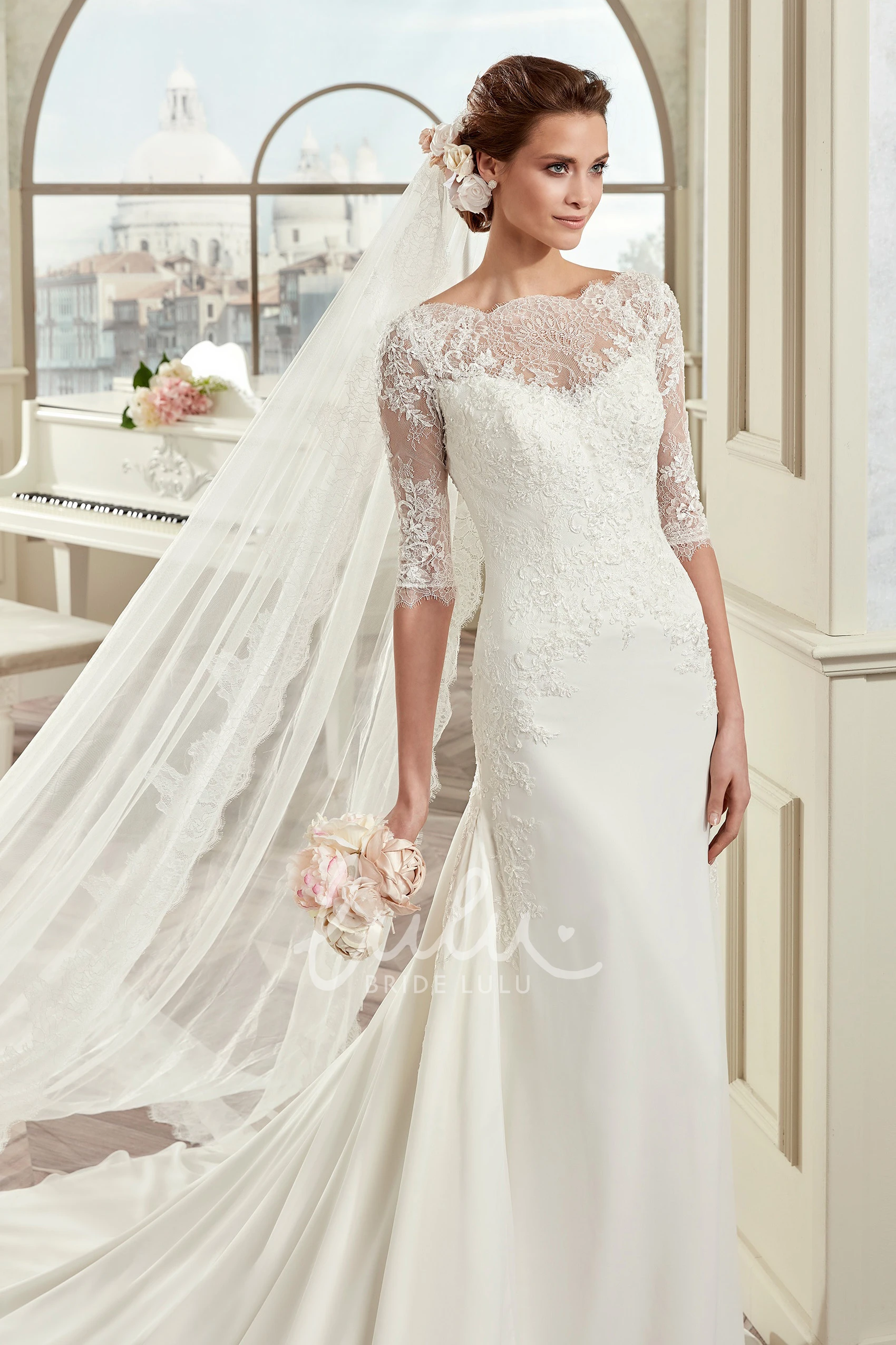Half-Sleeve Scalloped-Neck Sheath Wedding Dress with Court Train