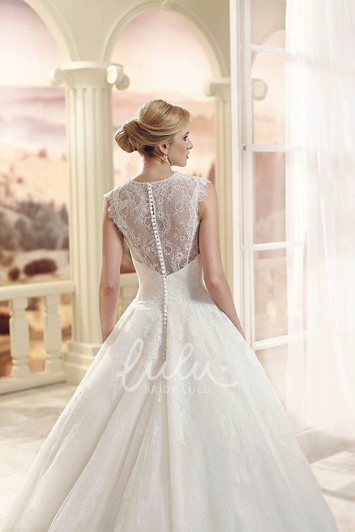 Scoop Neck Tulle A-Line Wedding Dress with Appliques and Floor-Length