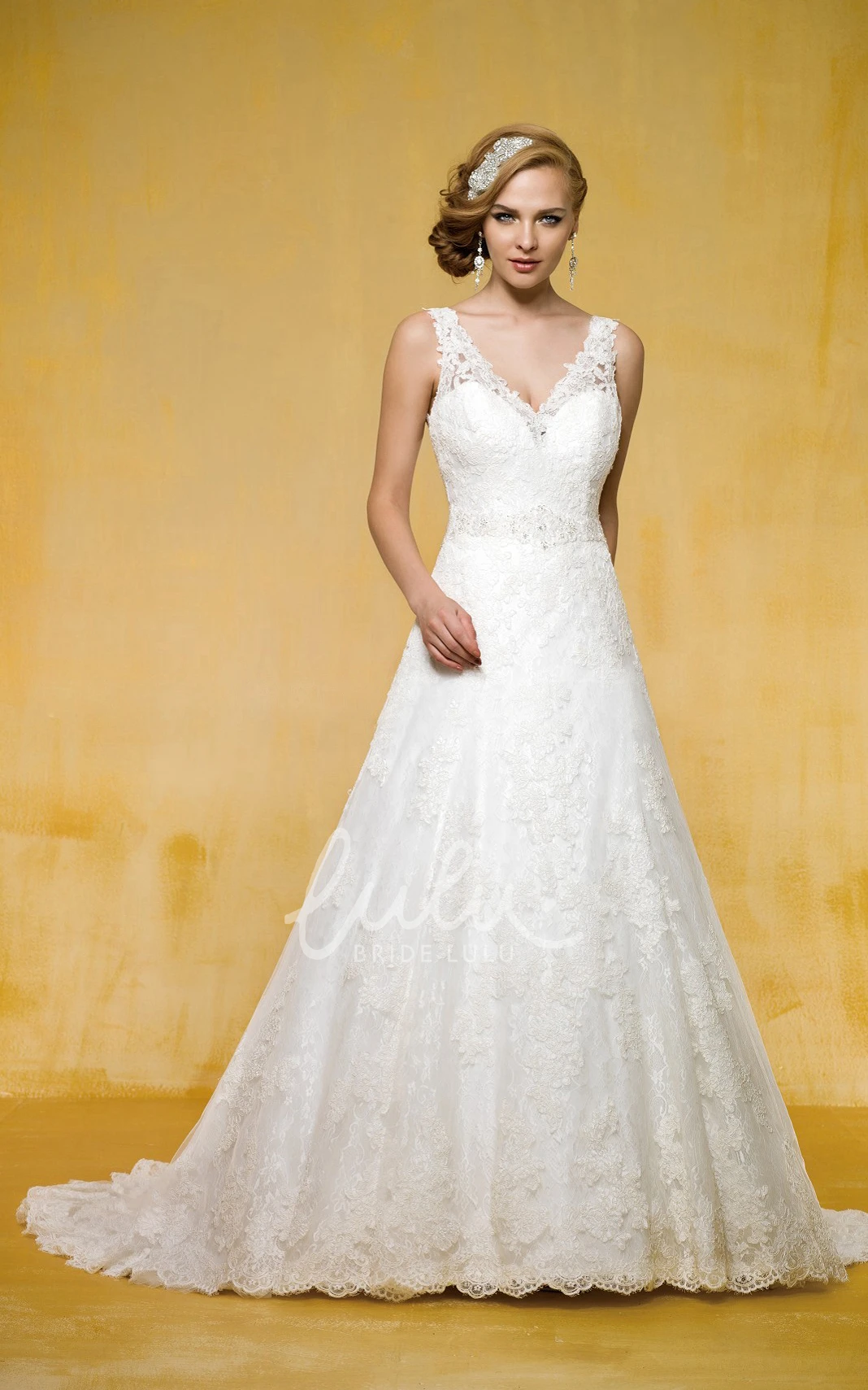 Sleeveless A-Line Wedding Dress with V-Neck and Appliques Elegant Bridal Gown