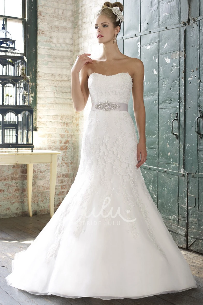 Halter Lace Mermaid Wedding Dress with Appliques Waist Jewelry and Backless Style