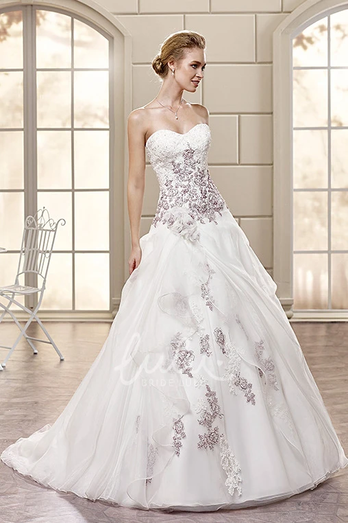 Organza Appliqued A-Line Sweetheart Wedding Dress