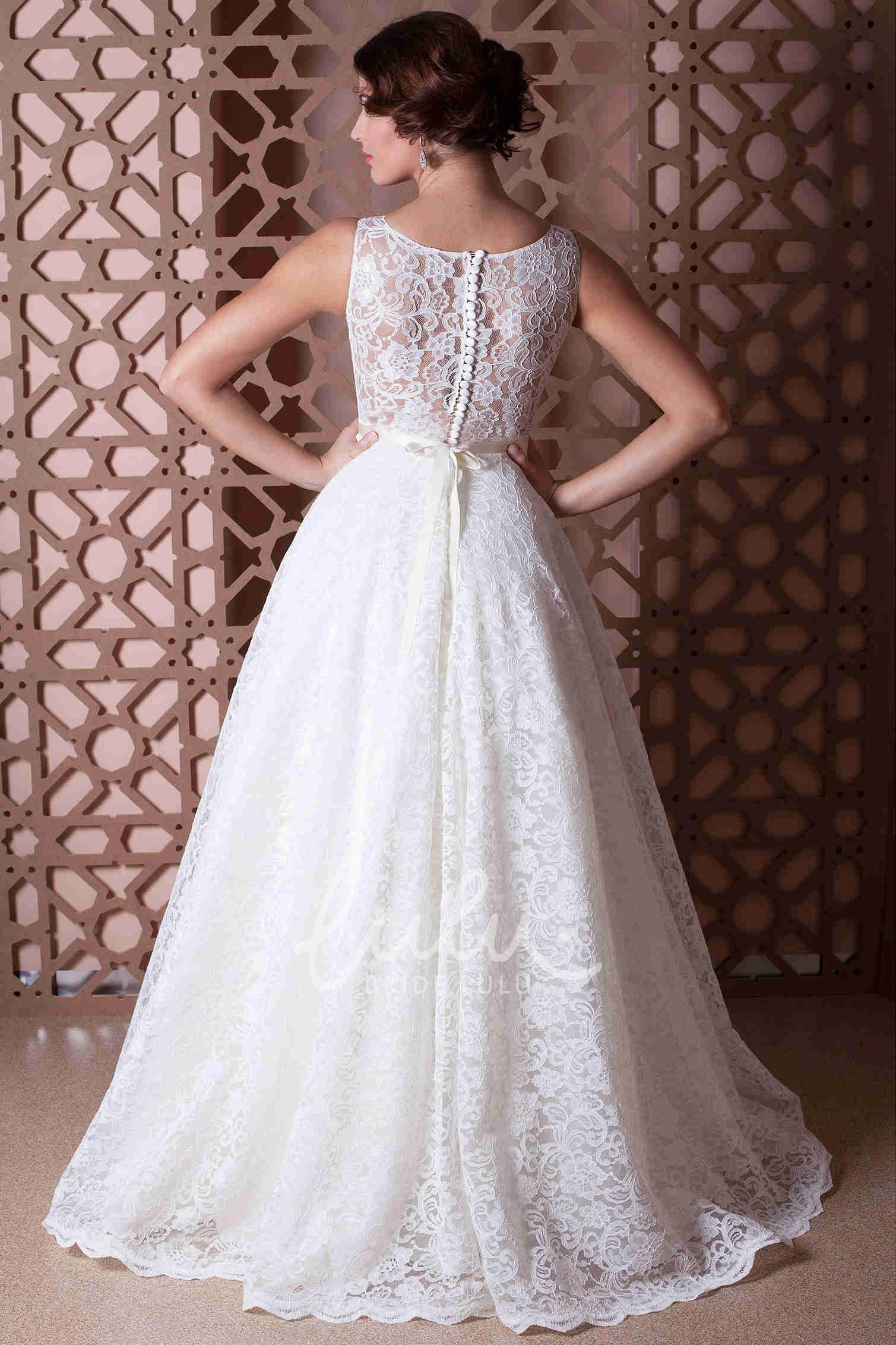 A-Line Lace Sleeveless Wedding Dress with Bateau-Neck