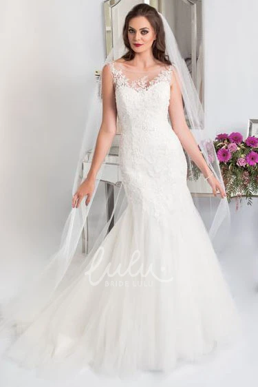 Lace&Tulle Trumpet Wedding Dress with Court Train and Corset Back Sleeveless Floor-Length Bateau