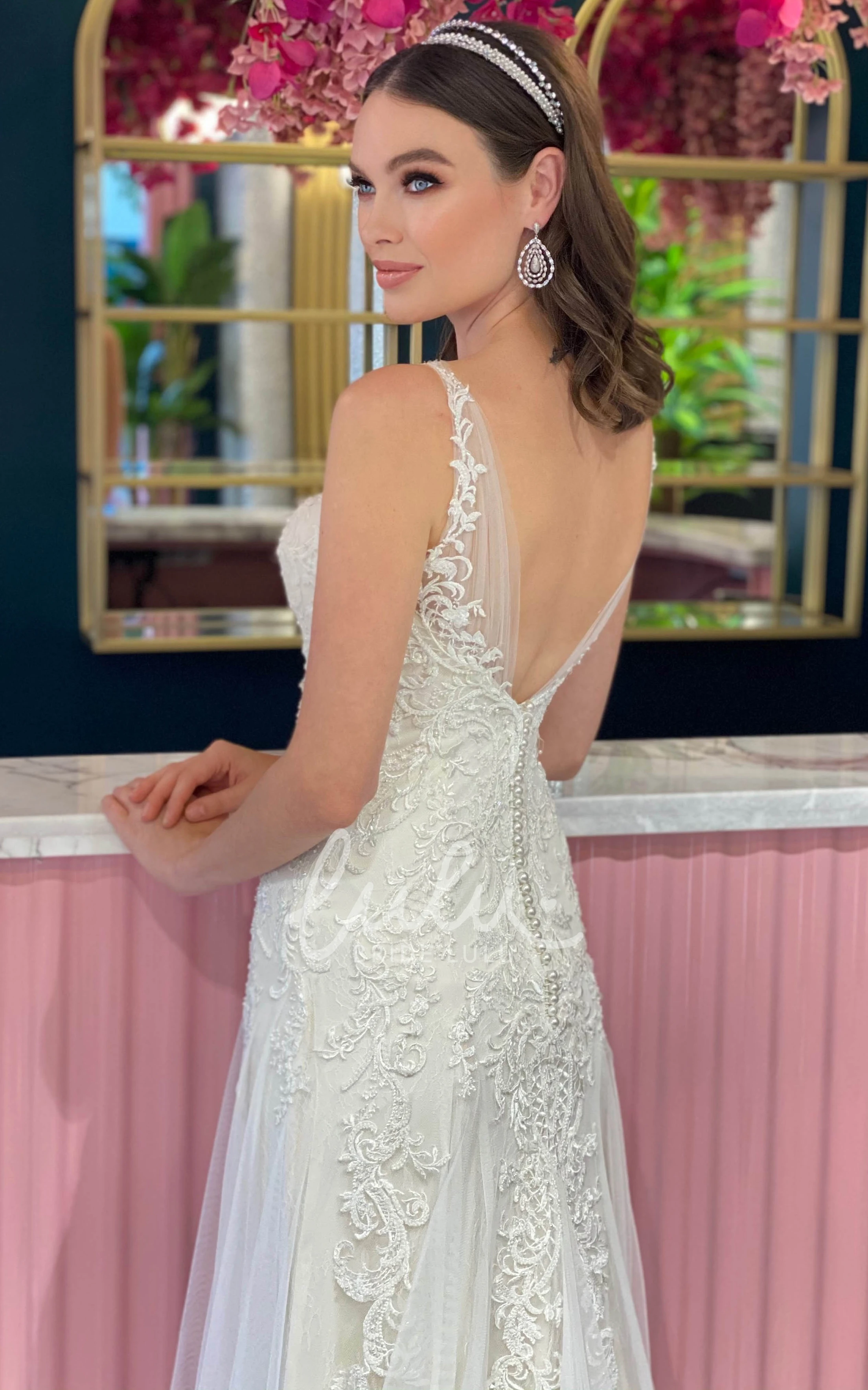 Vintage Lace Tulle Sheath Wedding Dress with Low-V Back